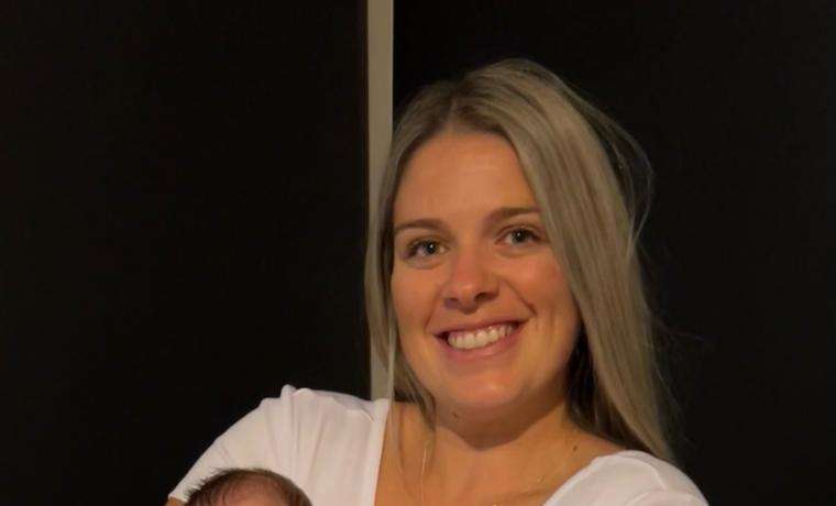 Tamara Grieve, with her daughter Izzy, is urging people to ensure they are up-to-date with their COVID vaccination after experiencing COVID herself.